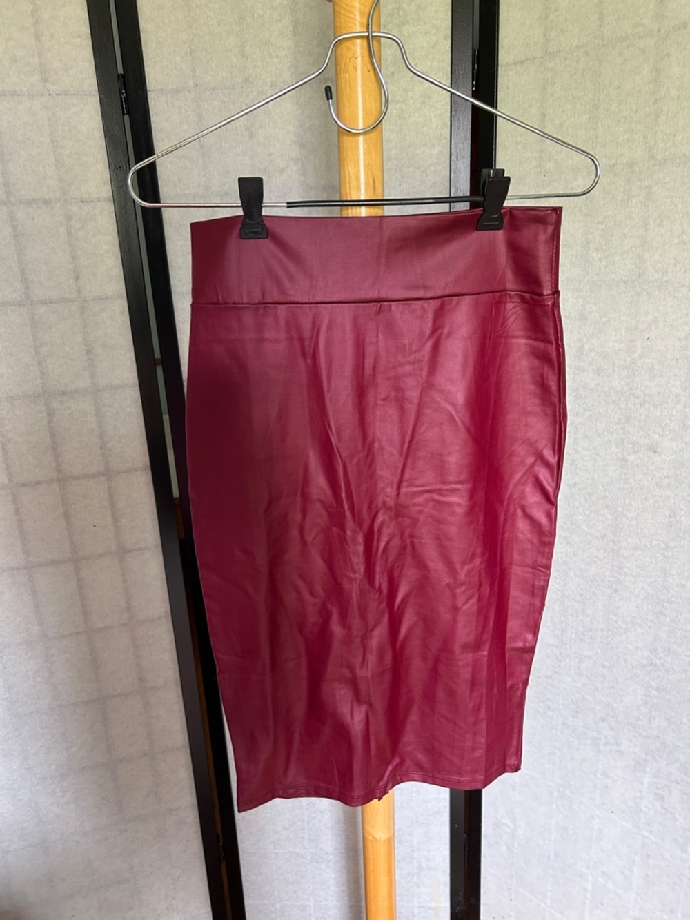 Faux Leather Pencil Skirt in Burgundy